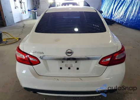 2016 Nissan Altima 2.5 S z USA, uszkodzony, nr VIN 1N4AL3AP1GC252413